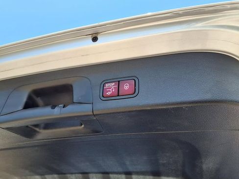 Used 2020 Mercedes-Benz GLS 450 4MATIC image 29