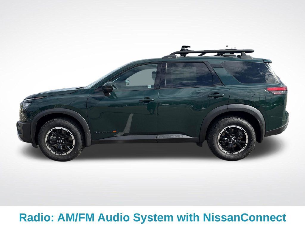 Used 2025 Nissan Pathfinder Rock Creek AWD/4WD image 3