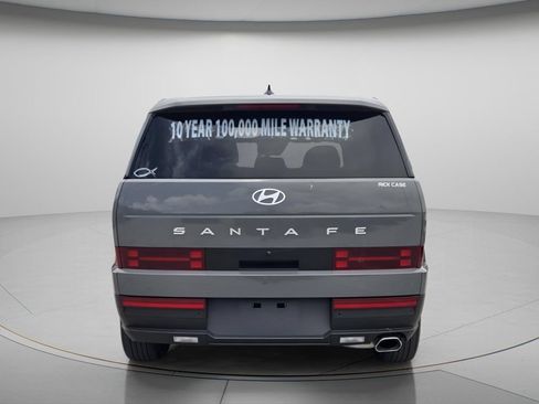 Used 2025 Hyundai Santa Fe SE FWD image 6