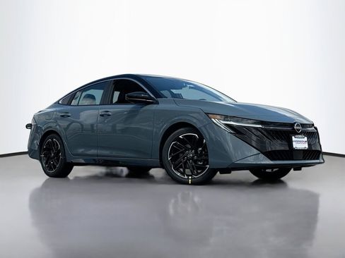 New 2026 Nissan Sentra SR FWD image 1