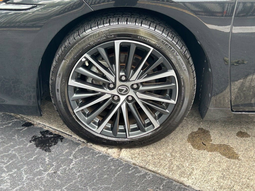 Used 2025 Lexus ES 350 w/ Premium Package FWD image 25