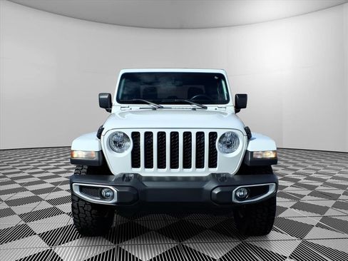 Used 2022 Jeep Gladiator Sport image 3