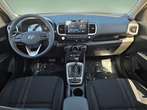 New 2026 Hyundai Venue SEL image 24