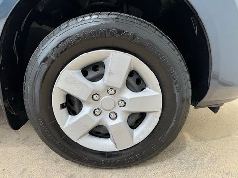 Used 2013 Nissan Rogue S image 8