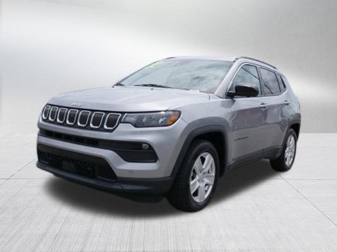 Used 2022 Jeep Compass Latitude w/ Convenience Group image 7