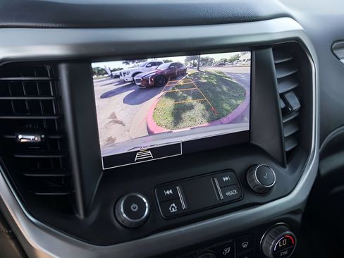 Used 2023 GMC Acadia SLE w/ Driver Convenience Package FWD image 20