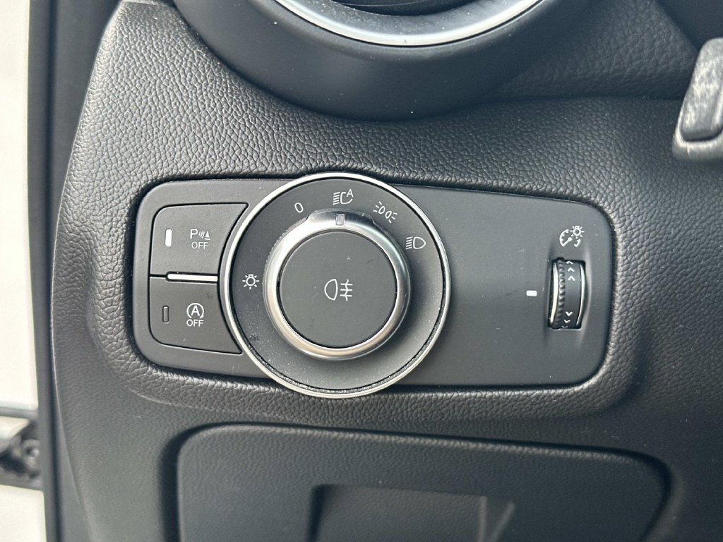 Used 2024 Alfa Romeo Giulia Ti AWD/4WD image 29