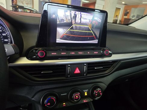 Used 2023 Kia Forte LXS w/ LXS Technology Package FWD image 19