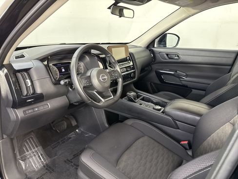 Certified 2024 Nissan Pathfinder SV AWD/4WD image 5