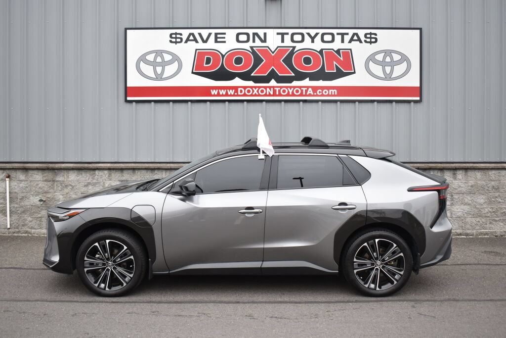 Certified 2024 Toyota bZ4X AWD w/ Weather Package image 4