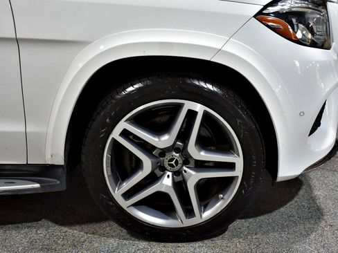 Used 2017 Mercedes-Benz GLS 550 4MATIC image 8