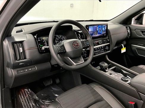 New 2026 Nissan Pathfinder Rock Creek image 6