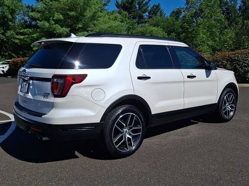 Used 2018 Ford Explorer Sport AWD/4WD image 6