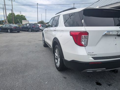 Used 2020 Ford Explorer XLT w/ Equipment Group 202A AWD/4WD image 7