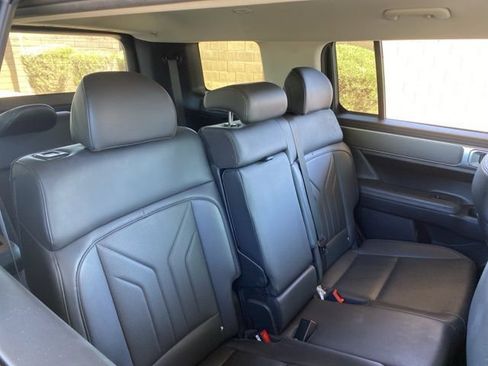 Used 2025 Hyundai Santa Fe SEL image 6