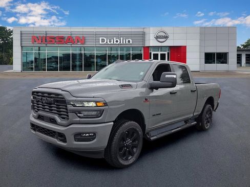 Used 2026 RAM 3500 Big Horn AWD/4WD image 1