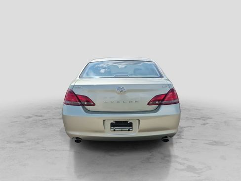 Used 2008 Toyota Avalon XLS FWD image 7