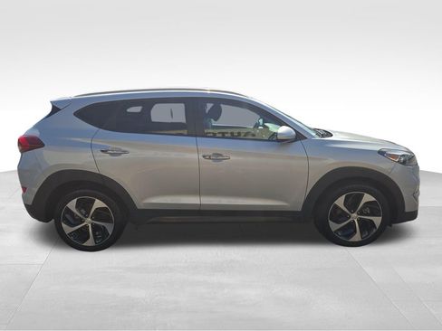 Used 2016 Hyundai Tucson Limited image 6