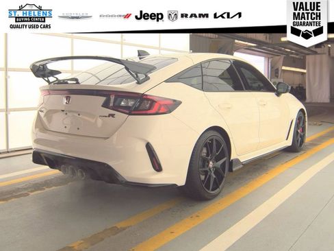 Used 2025 Honda Civic Type R image 4