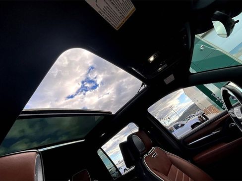 Used 2023 GMC Yukon XL Denali Ultimate image 22