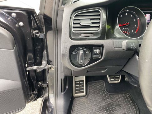 Used 2017 Volkswagen GTI S FWD image 10