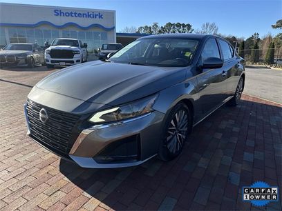 Used 2023 Nissan Altima 2.5 SV