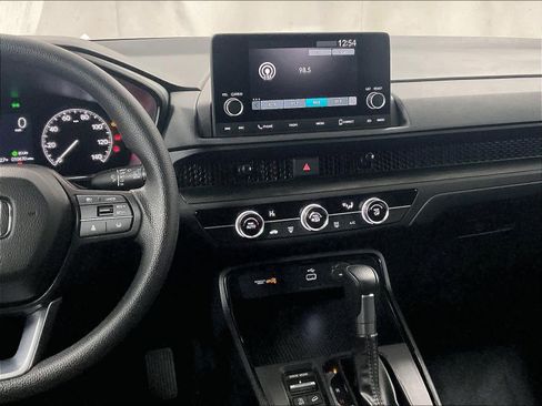 Used 2025 Honda CR-V LX image 18