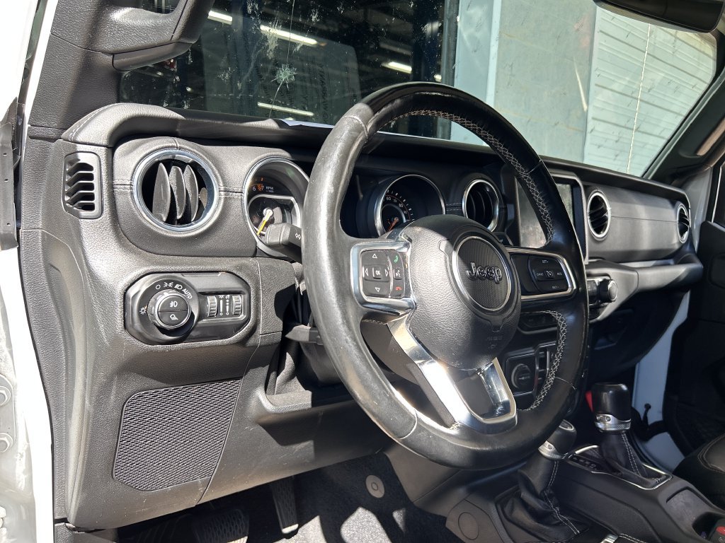 Used 2020 Jeep Gladiator Overland AWD/4WD image 10