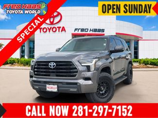 Used 2024 Toyota Sequoia SR5 w/ SR5 Premium Package AWD/4WD video 1