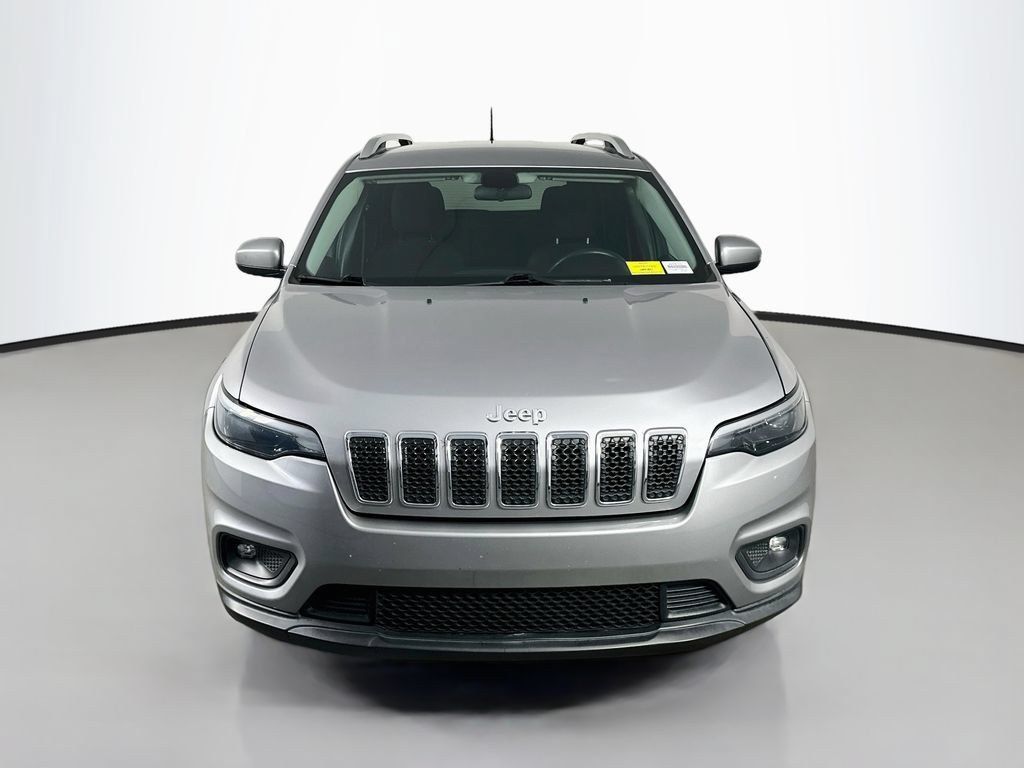 Used 2019 Jeep Cherokee Latitude w/ Popular Appearance Group FWD image 2