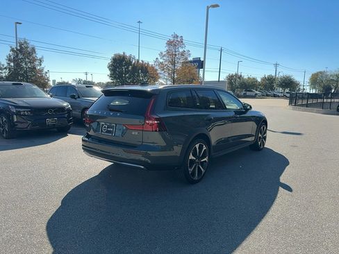 New 2026 Volvo V60 B5 Cross Country Plus w/ Climate Package image 4