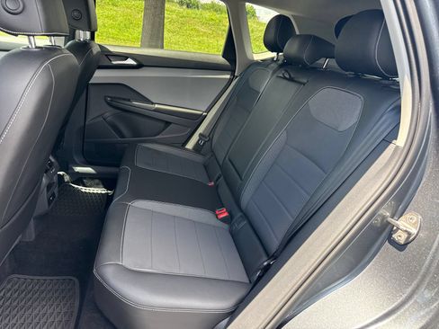Certified 2023 Volkswagen Taos SE w/ Black Wheel Package FWD image 26