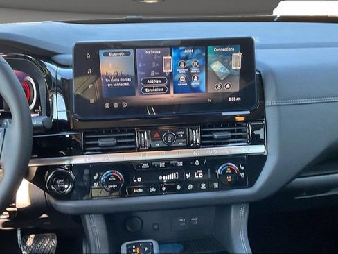 New 2026 Nissan Pathfinder Platinum w/ Accent Package AWD/4WD image 6