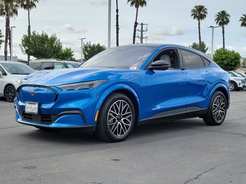 Certified 2025 Ford Mustang Mach-E Premium AWD/4WD image 16