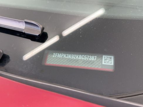 Used 2019 Ford Edge Titanium image 20