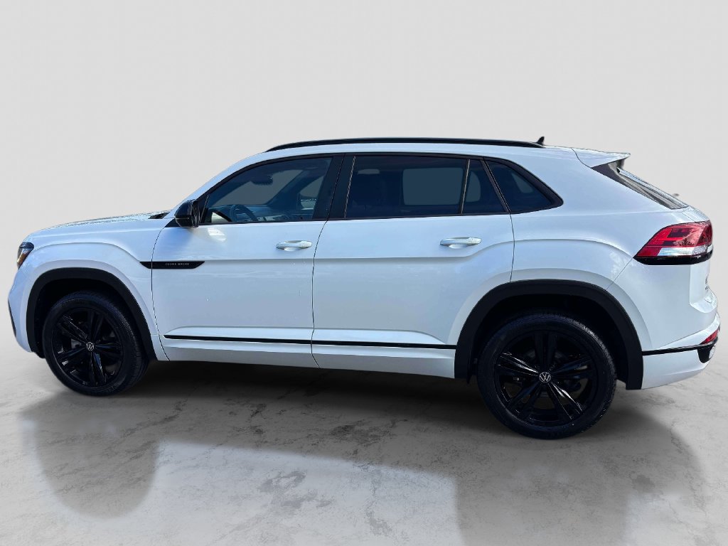 Used 2023 Volkswagen Atlas Cross Sport SEL R-Line AWD/4WD image 2