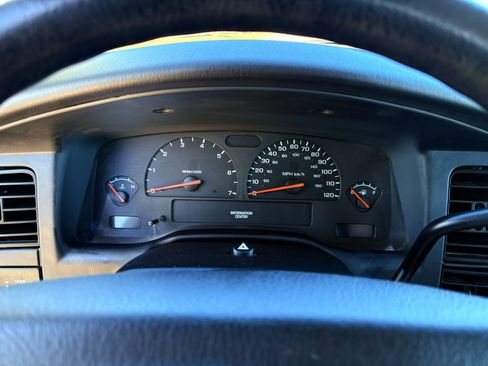 Used 2004 Dodge Dakota Club Cab 2WD w/ Tire & Handling Group image 51