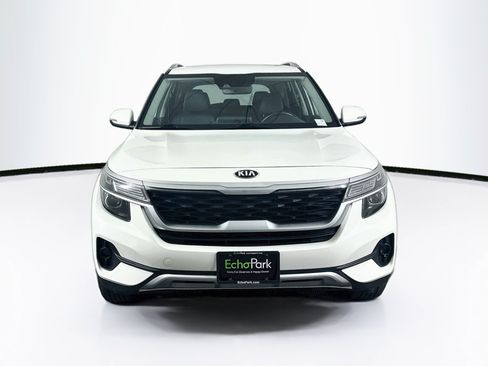 Used 2021 Kia Seltos EX AWD/4WD image 2