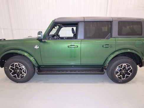 New 2025 Ford Bronco Outer Banks image 5