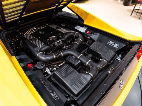 Used 1998 Ferrari F355 Berlinetta RWD image 21