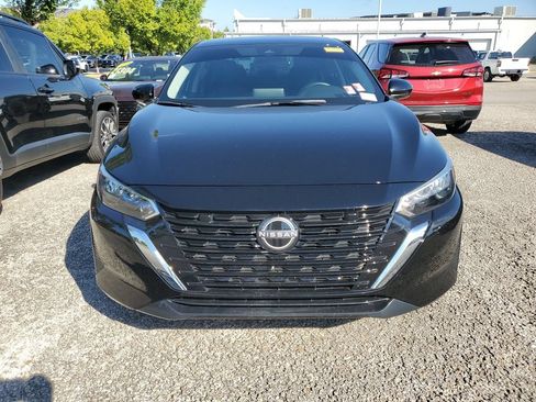 Certified 2024 Nissan Sentra SV FWD image 10