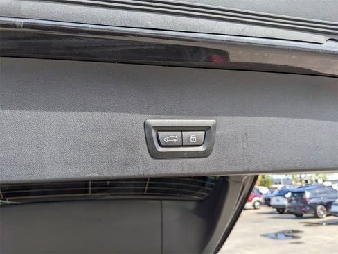 Used 2025 BMW X3 xDrive30i w/ Premium Package image 15