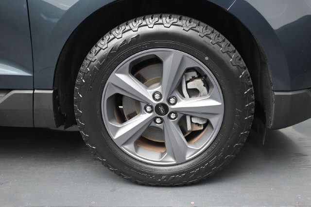 Certified 2022 Ford Edge SEL w/ Sport Appearance Package AWD/4WD image 35