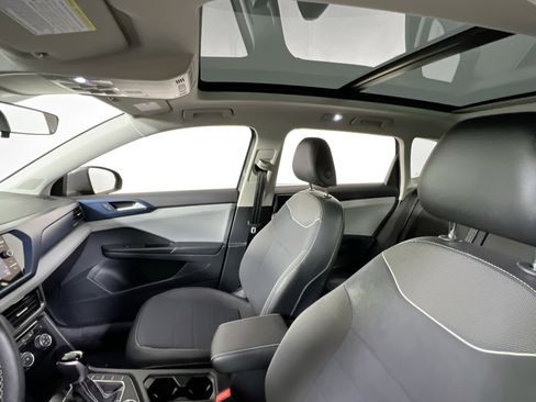 Used 2023 Volkswagen Taos SE image 21