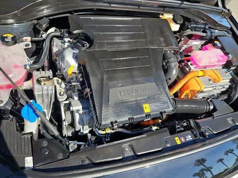 Used 2022 Hyundai Ioniq Limited image 14