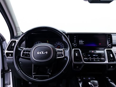 Used 2022 Kia Sorento S AWD/4WD image 4
