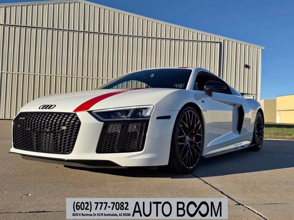 Used 2018 Audi R8 V10 RWD image 1
