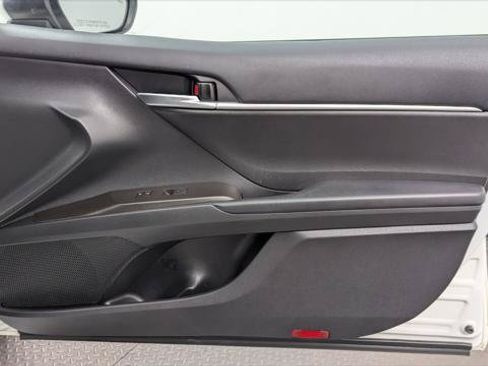 Used 2022 Toyota Camry SE w/ Audio Upgrade Package FWD image 22