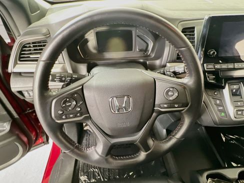 Used 2023 Honda Odyssey Sport image 11