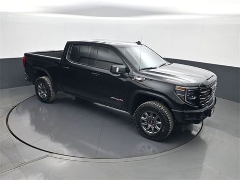 Used 2025 GMC Sierra 1500 AT4X image 15